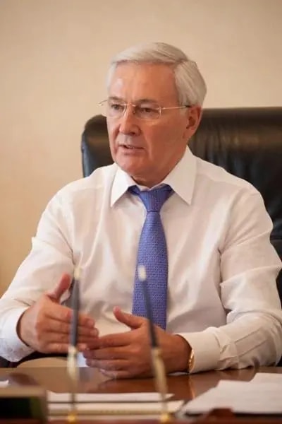 Умер почётный гражданин Челябинской области Юрий Карликанов