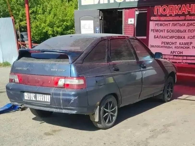 В Челябинске задержали подростка за угон ВАЗ-21124