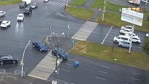 Внедорожник BAIC сбил женщину на переходе у собора в Челябинске
