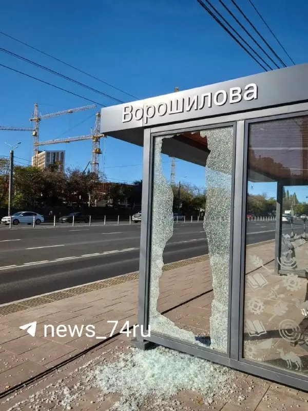 На Братьев Кашириных разбили остановку «Ворошилова»