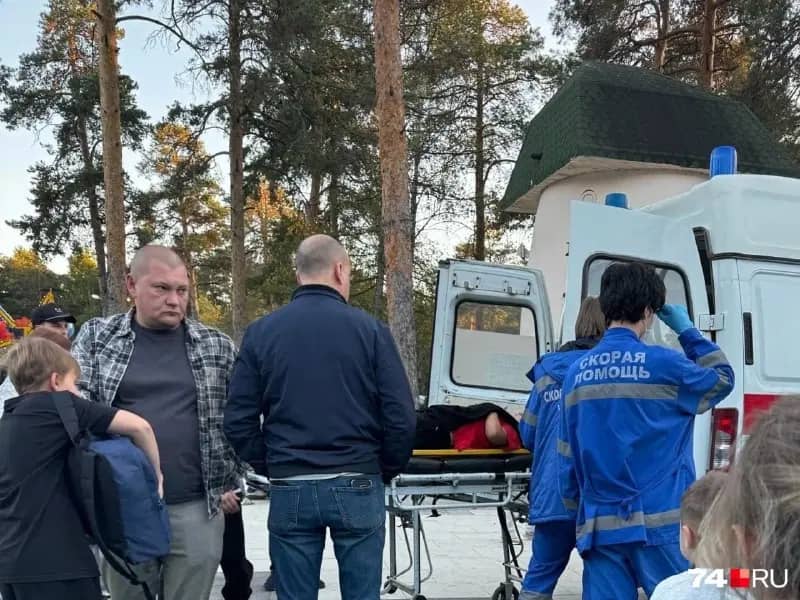 Ребенок упал с карусели в Парке Гагарина и был госпитализирован